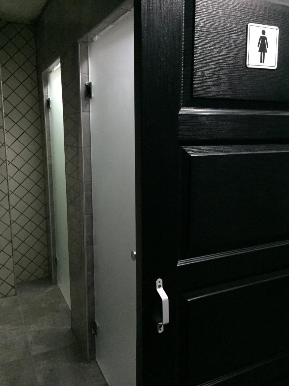 The Hub Hostel Istanbul Exterior photo